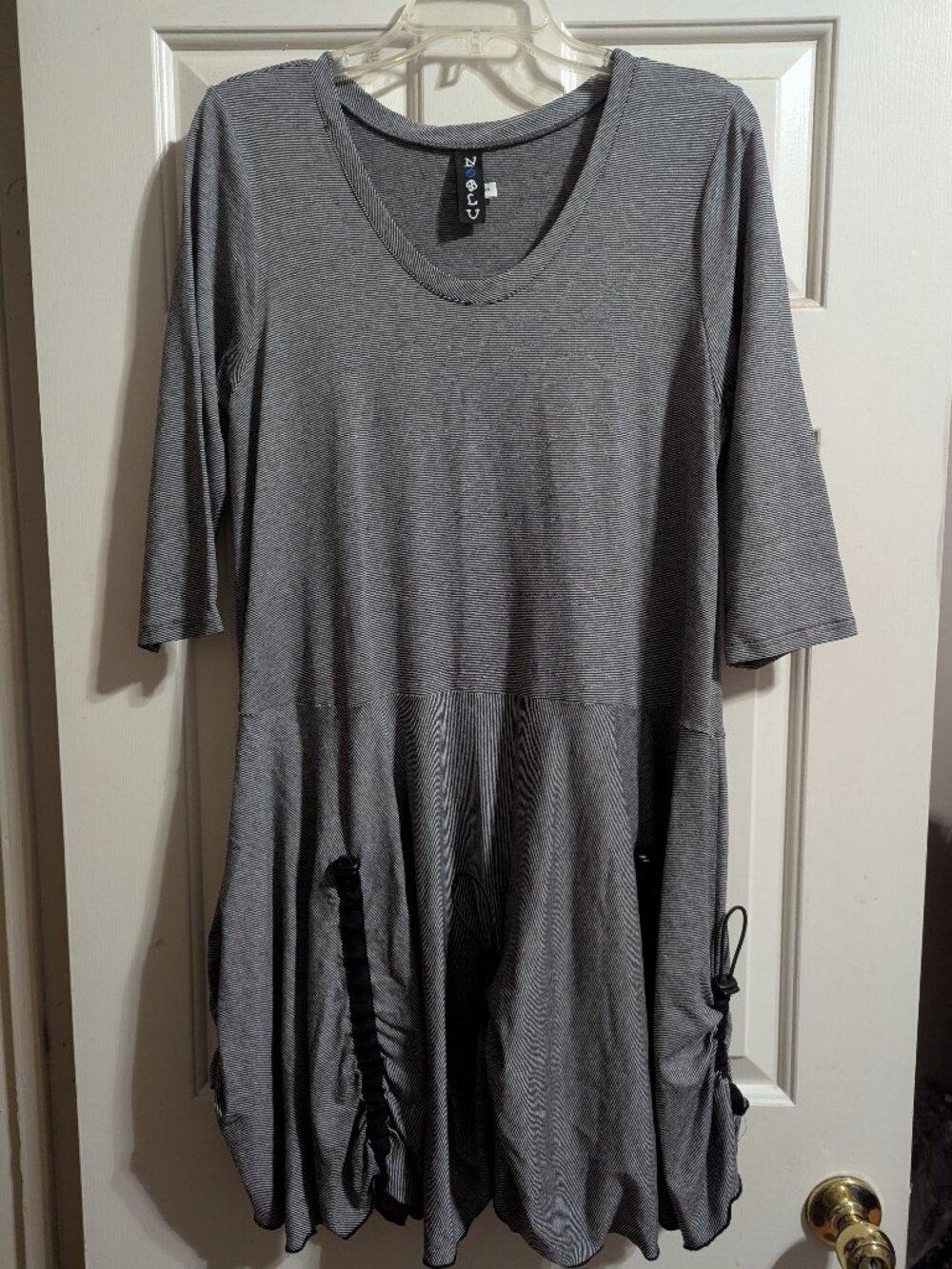 Noblu black and white small dress